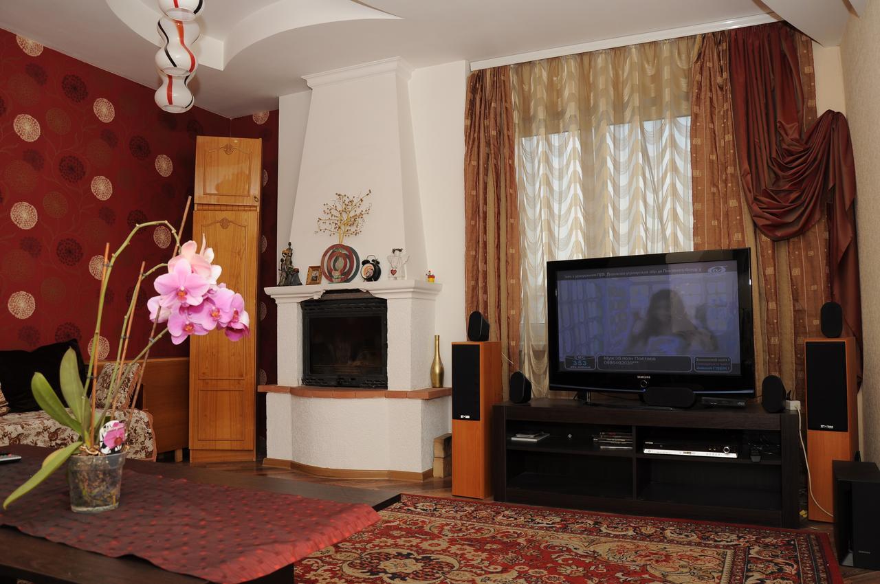 Apart Club Kosmo Appartement Tsjernivsi Buitenkant foto