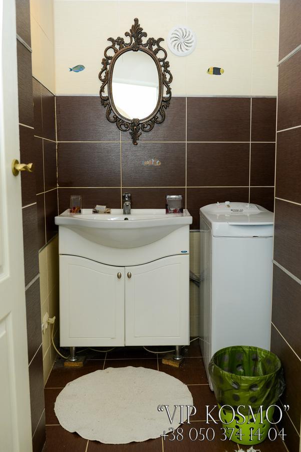 Apart Club Kosmo Appartement Tsjernivsi Buitenkant foto